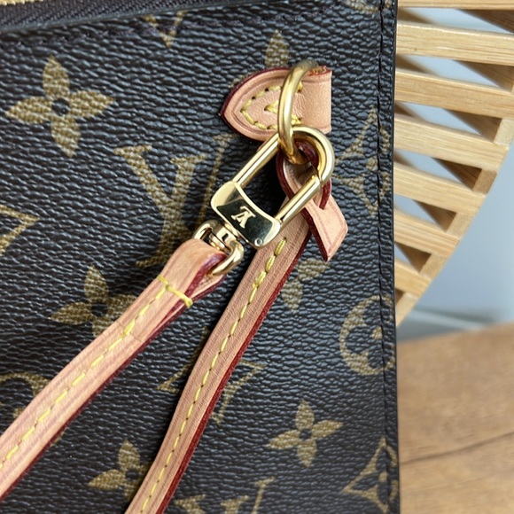 Louis Vuitton monogram Pochette - Picture 5 of 17